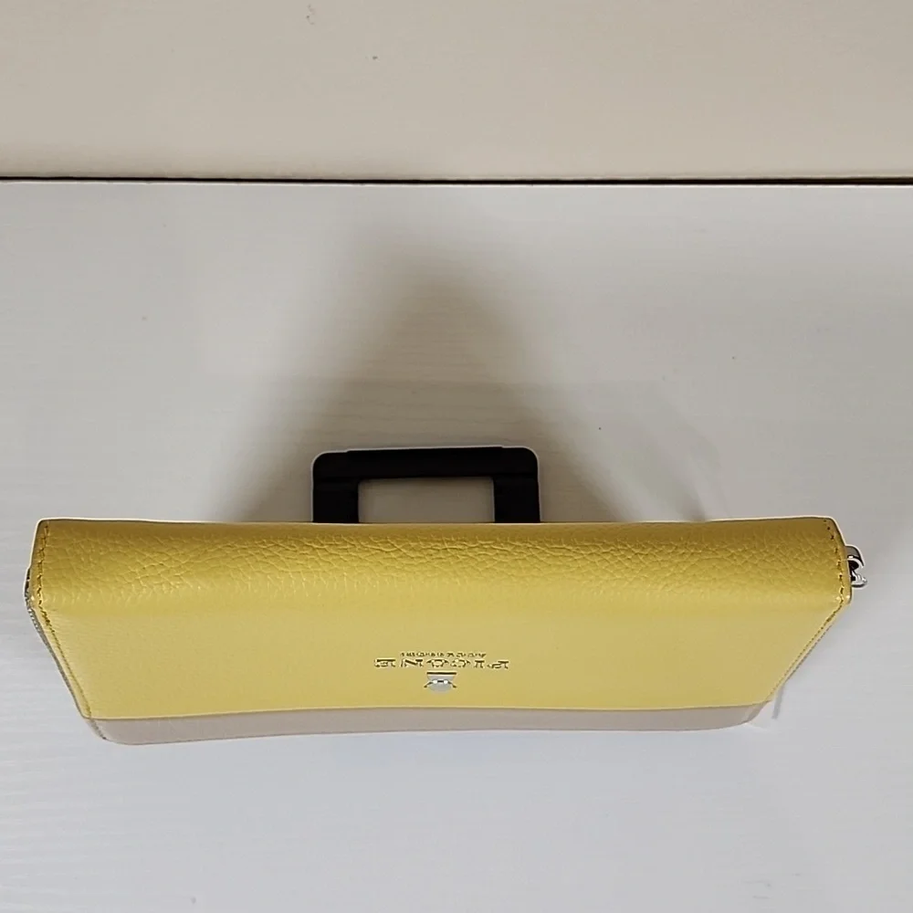 Evan Picone Long Zippy Wallet NWT